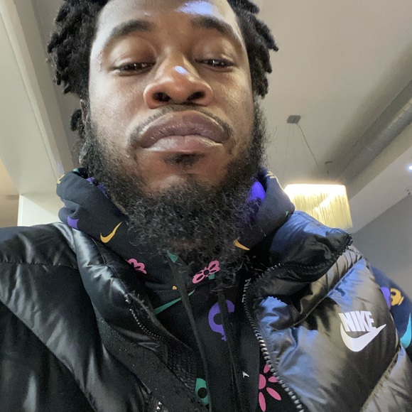 Meet your Posher, Dorian - Picture 4 of 7